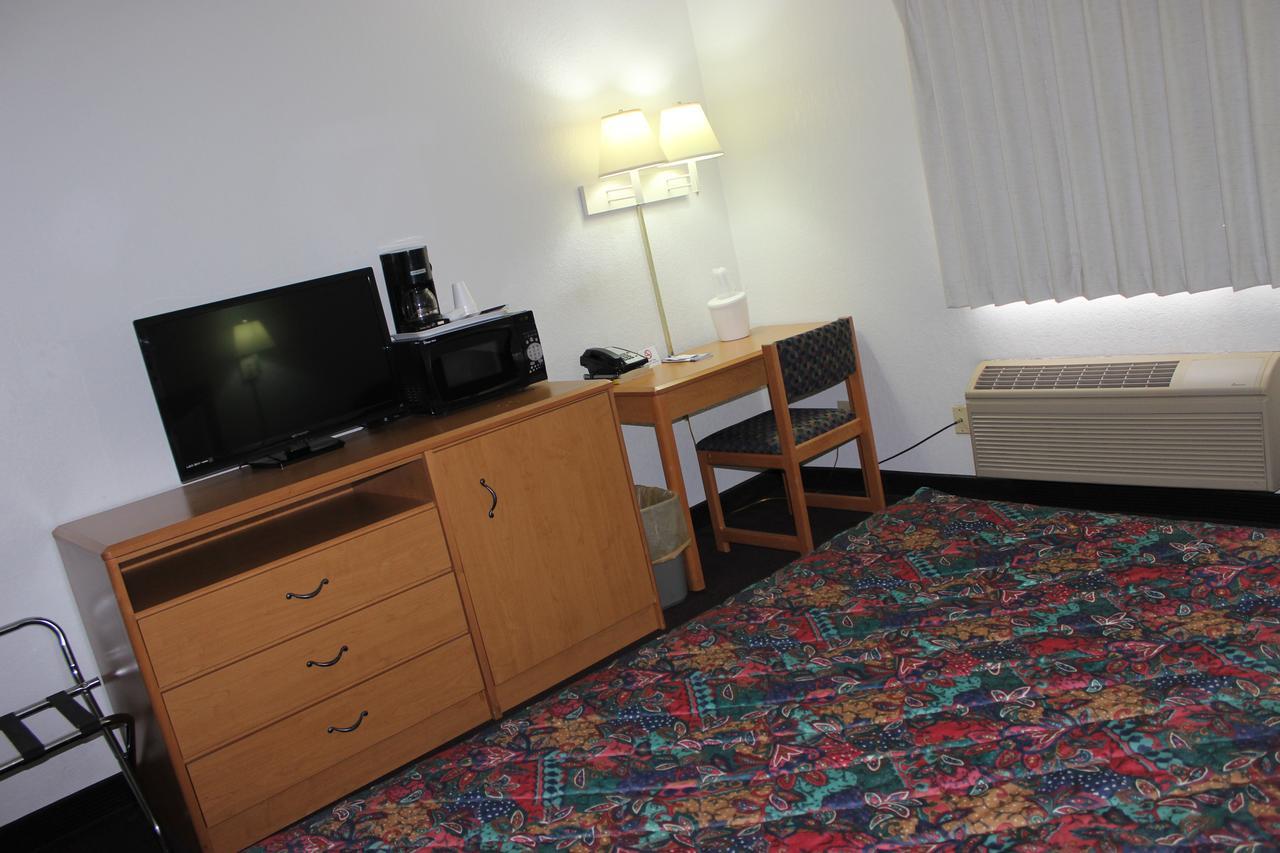 Americas Best Value Inn Grand Forks Exteriér fotografie