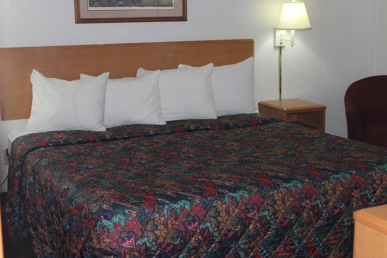 Americas Best Value Inn Grand Forks Exteriér fotografie