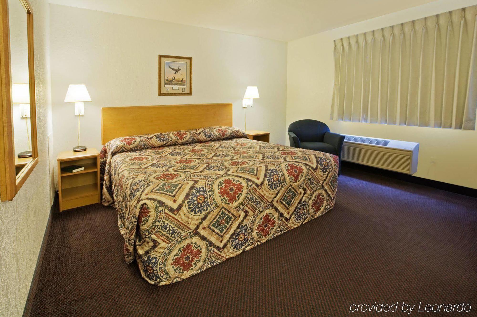 Americas Best Value Inn Grand Forks Exteriér fotografie