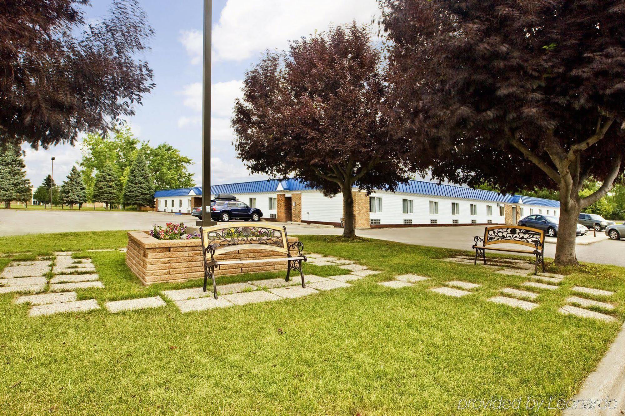 Americas Best Value Inn Grand Forks Exteriér fotografie