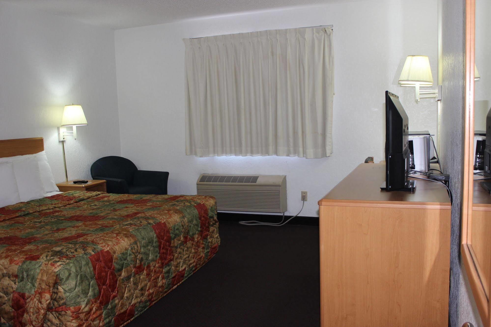 Americas Best Value Inn Grand Forks Exteriér fotografie