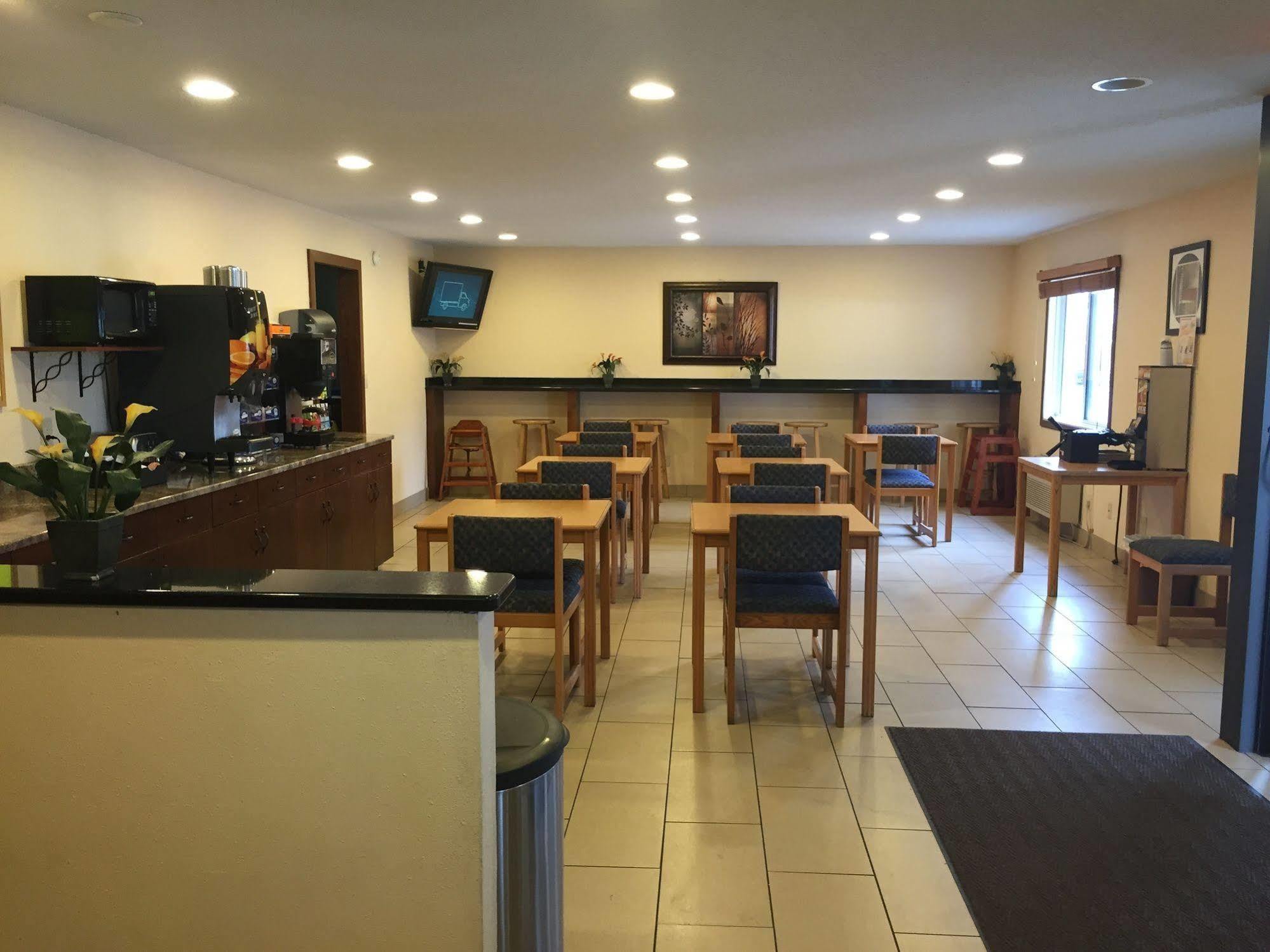 Americas Best Value Inn Grand Forks Exteriér fotografie