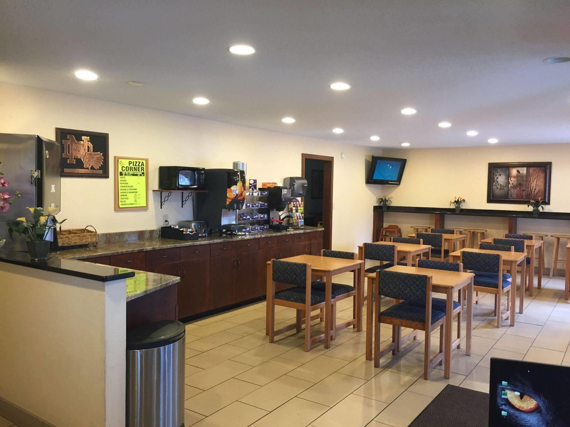 Americas Best Value Inn Grand Forks Exteriér fotografie