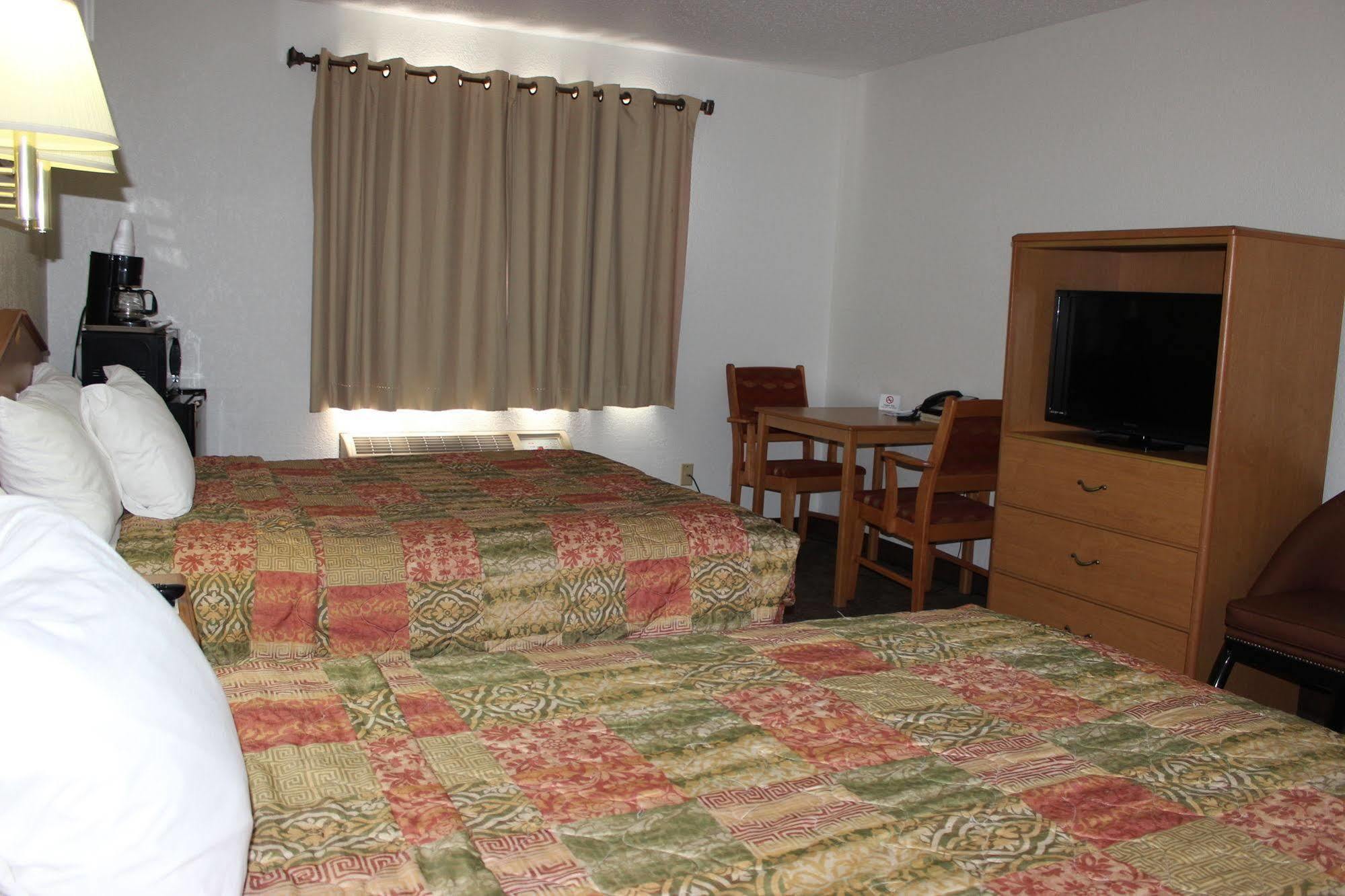 Americas Best Value Inn Grand Forks Exteriér fotografie